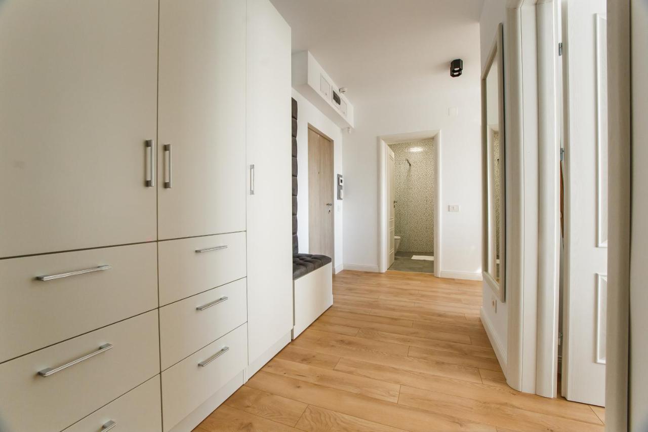 Fantastic Apartment At Prima Residence Oradea Exterior photo